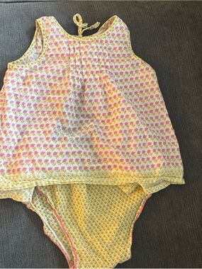 PINK CHICKEN PINK YELLOW MATCHING SET OPEN BACK 18-24 MONTHS